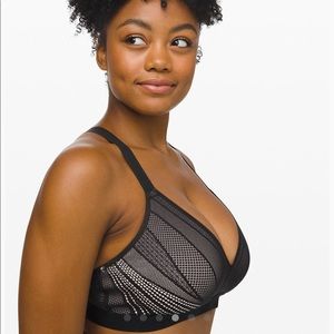 Lululemon Awake to Lace Bra 34D